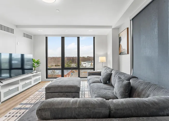 Furnished Luxury Apartment Next To Harvard Stadium